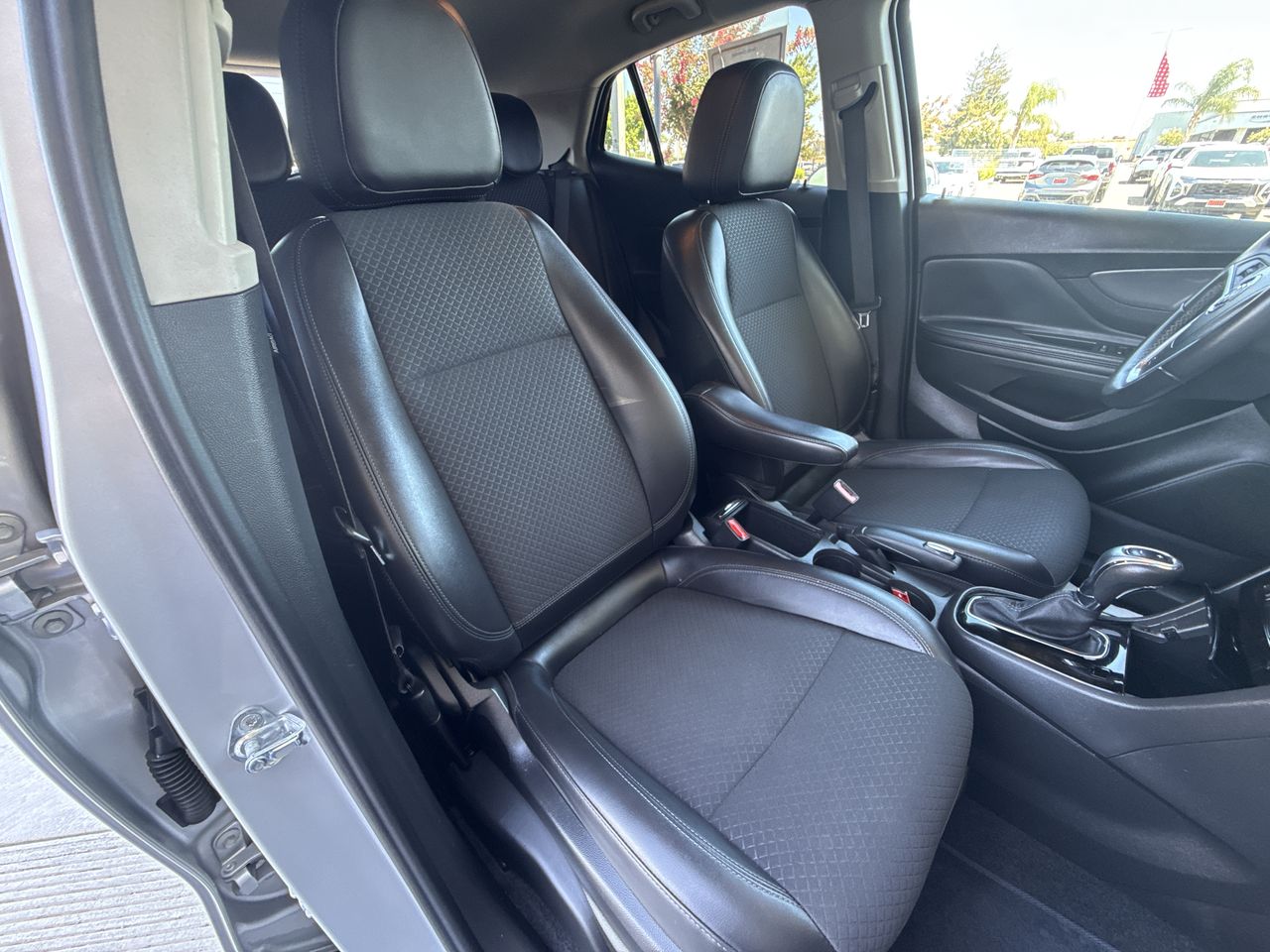 2022 Buick Encore Preferred photo 15