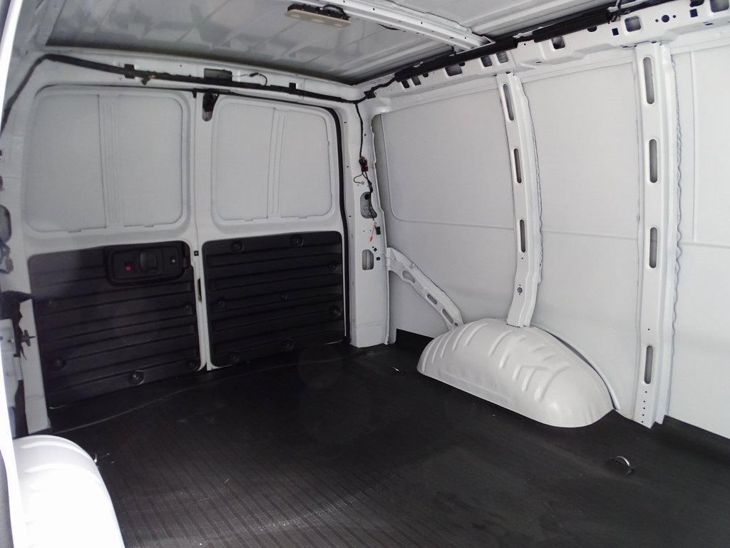 2024 Chevrolet Express 2500 Work Van Cargo photo 7