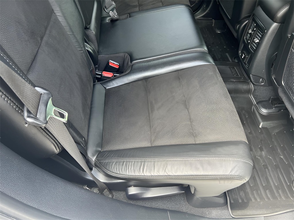 2020 Jeep Grand Cherokee Altitude photo 32