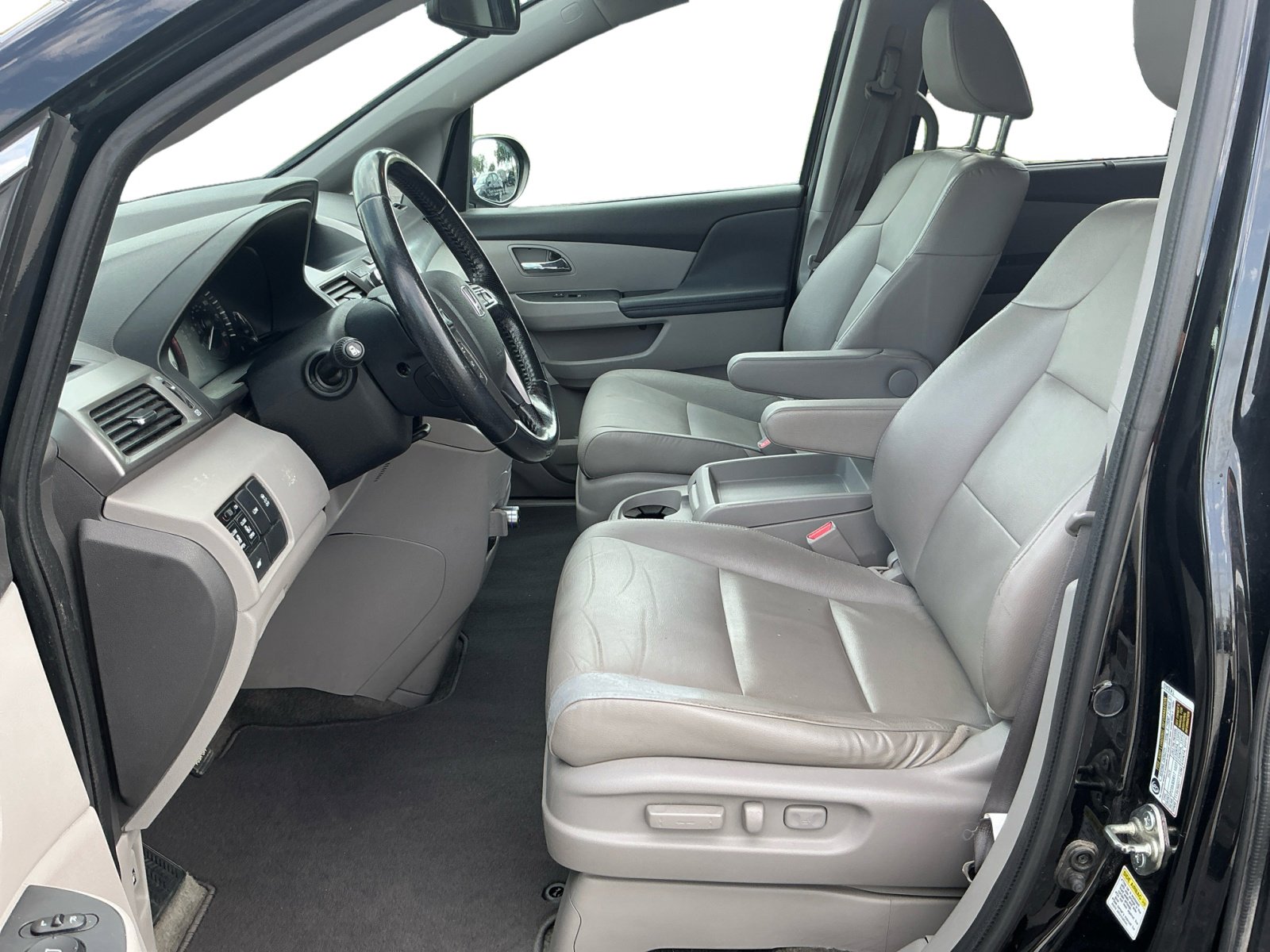 Used 2016 Honda Odyssey EX-L with VIN 5FNRL5H67GB106607 for sale in La Vista, NE