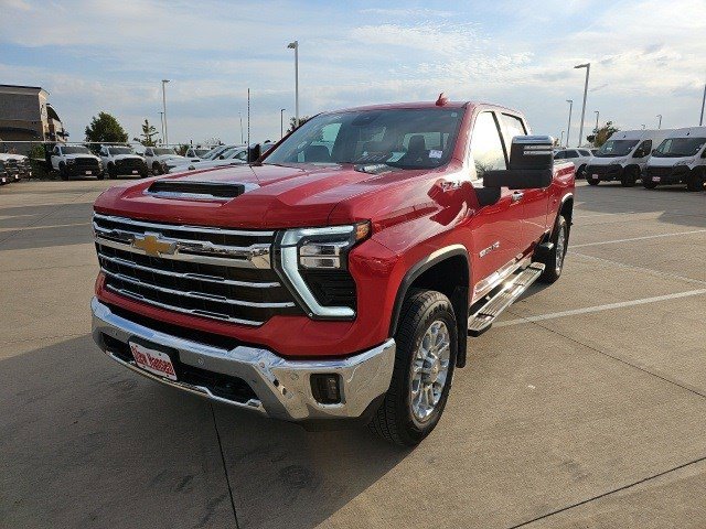 2024 Chevrolet Silverado 2500HD LTZ photo 2