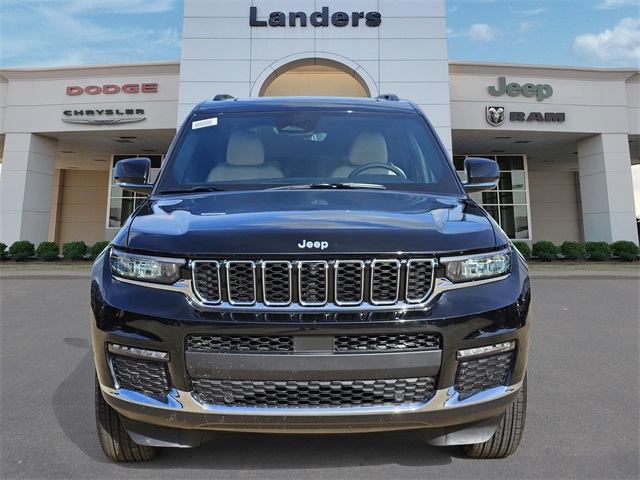 2025 Jeep Grand Cherokee Limited photo 2