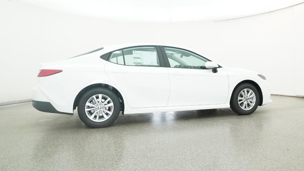2026 Toyota Camry LE photo 6