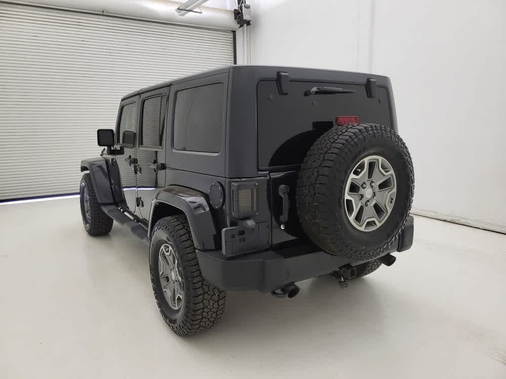 2016 Jeep Wrangler Unlimited Sahara photo 9