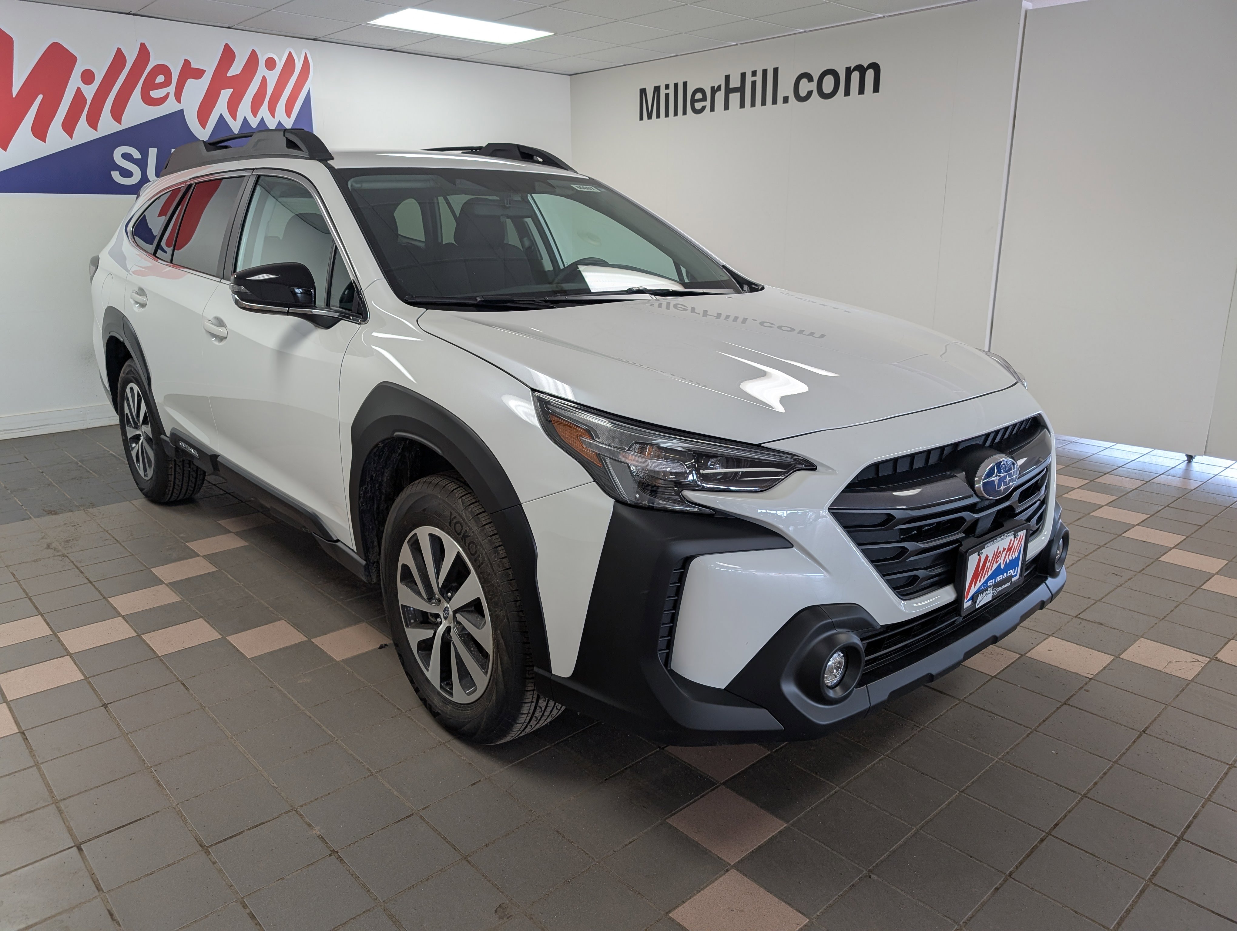 2025 Subaru Outback Premium photo 4