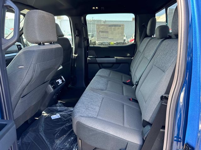 2025 Ford F-150 XLT photo 4