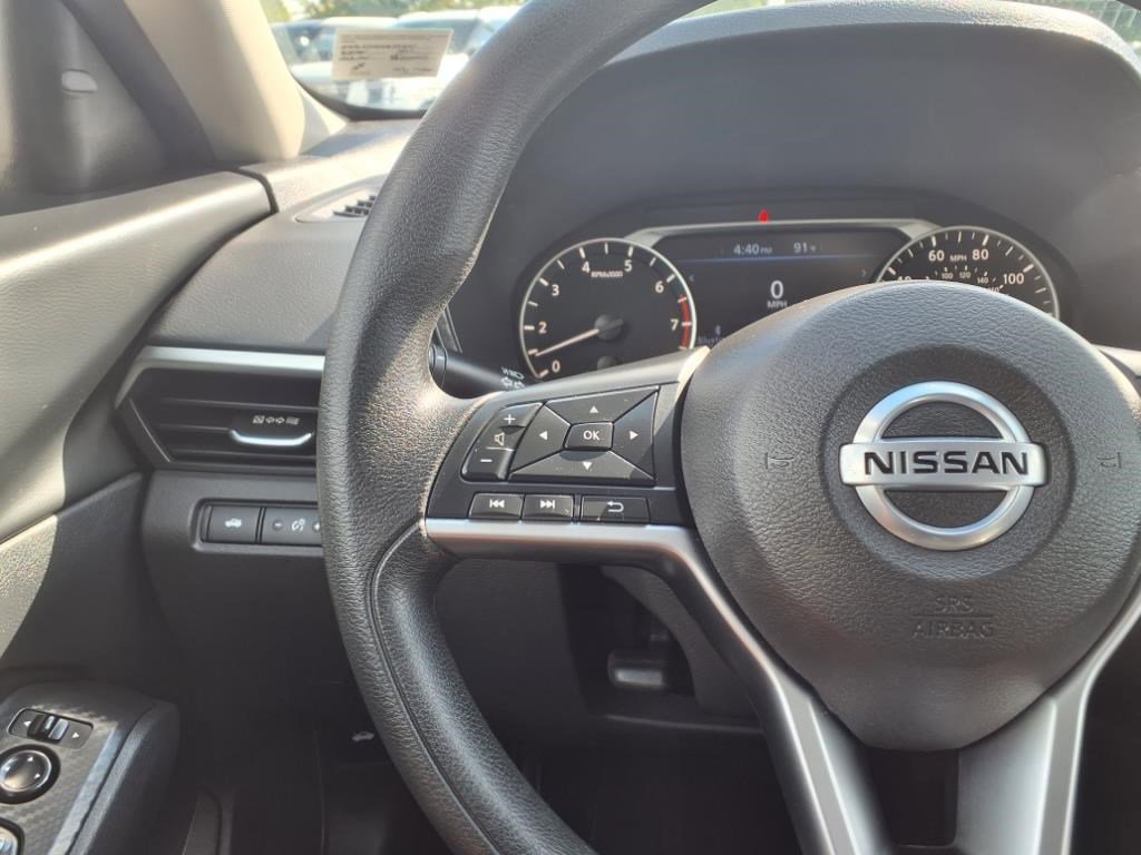 2022 Nissan Altima 2.5 SV photo 14