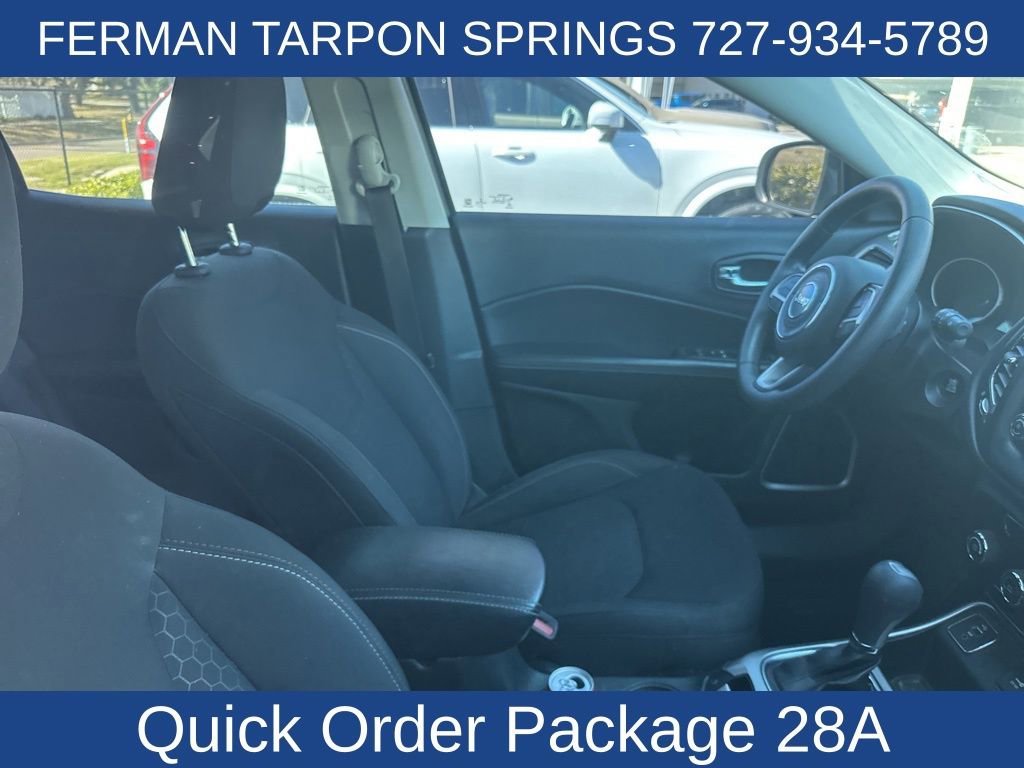 2018 Jeep Compass Sport photo 2