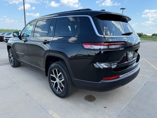 2025 Jeep Grand Cherokee Limited photo 7