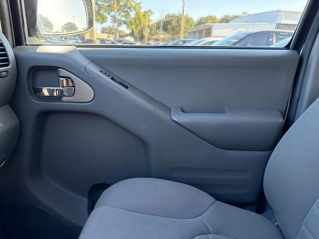 2020 Nissan Frontier S photo 17