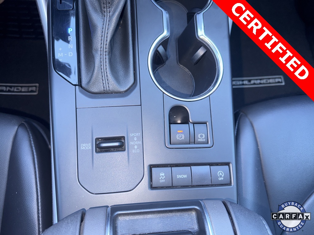 2021 Toyota Highlander XLE photo 15
