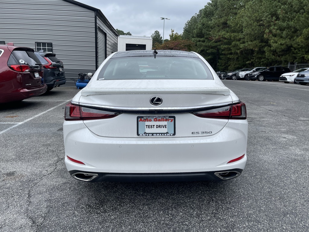 2021 Lexus ES 350 photo 3