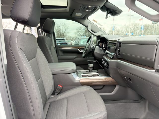 2025 CHEVROLET SILVERADO - Image 28