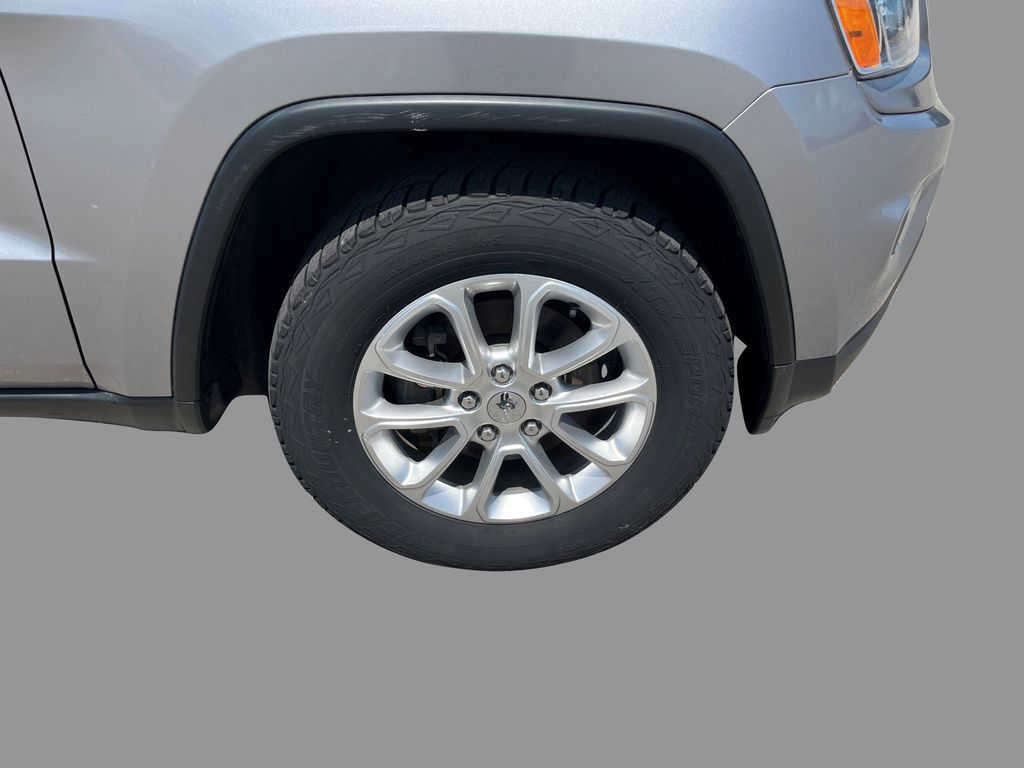 2015 Jeep Grand Cherokee Laredo photo 16
