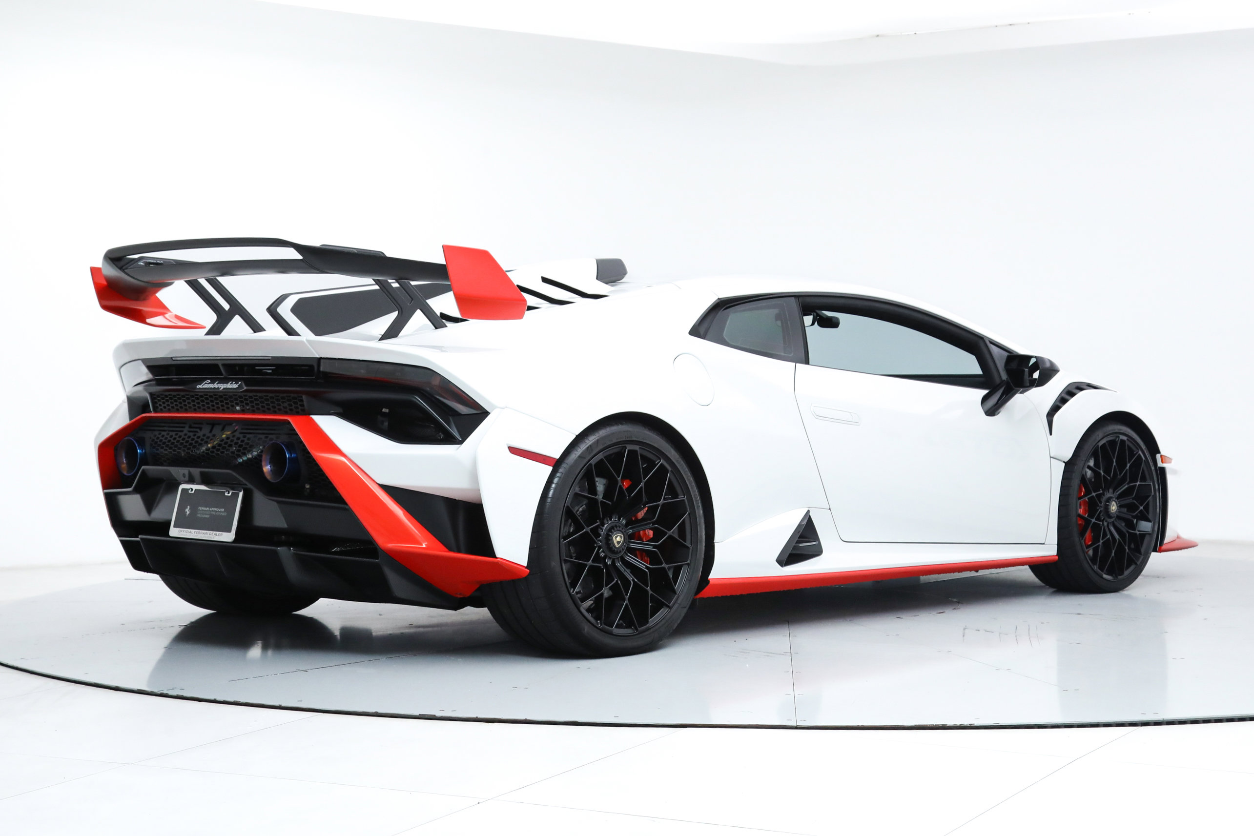 2022 Lamborghini Huracan STO photo 4
