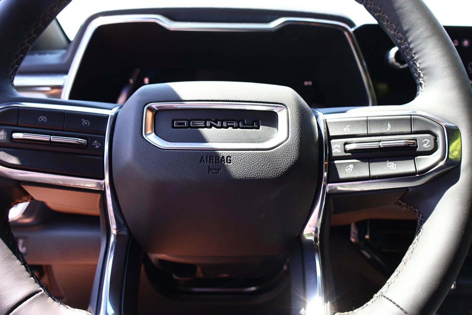 2025 Gmc Canyon Denali photo 15