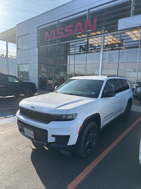 2023 Jeep Grand Cherokee L Altitude's photo