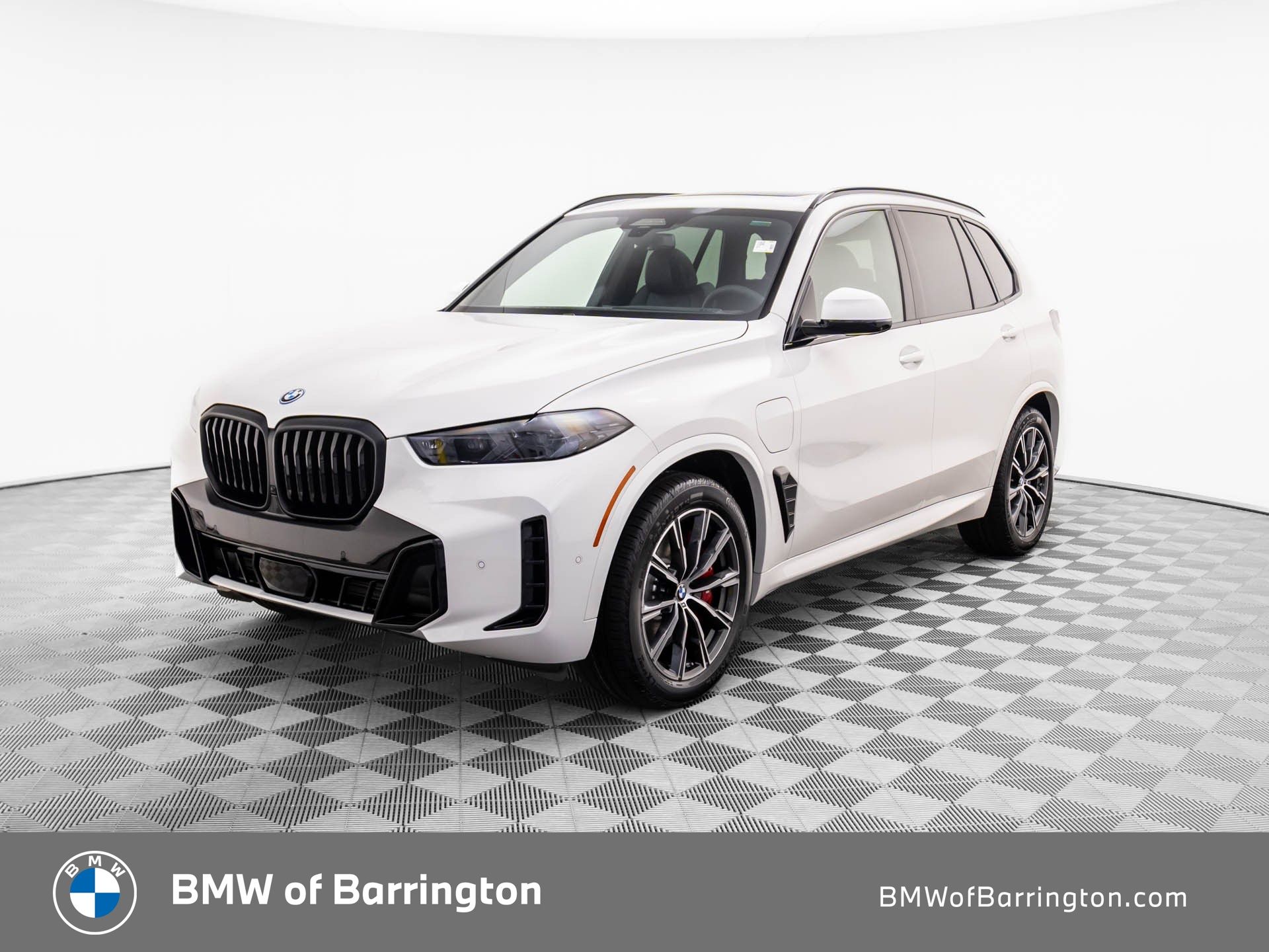 2026 BMW X5 50e's photo