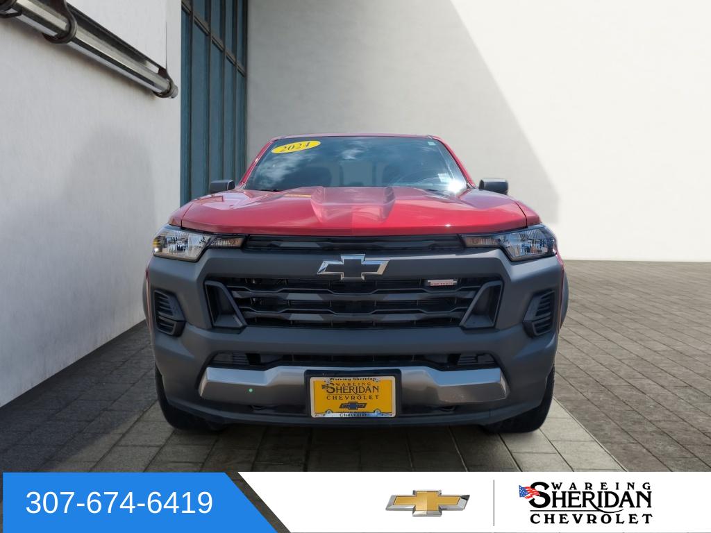 2024 Chevrolet Colorado Trail Boss photo 2