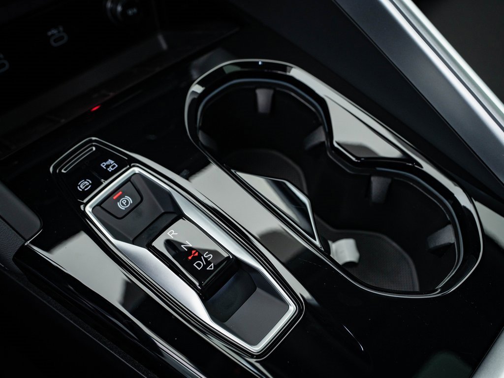 2025 Audi Q5 2.0T Prestige photo 28