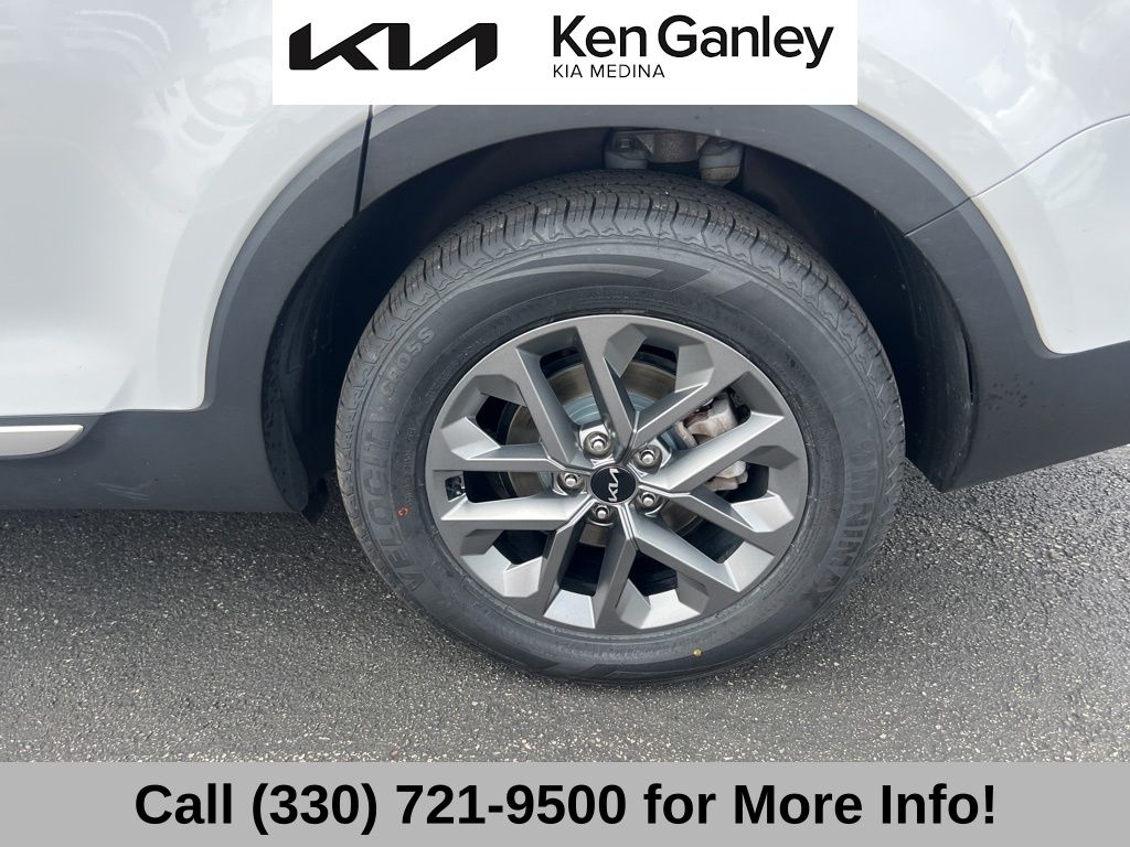 2023 Kia Telluride LX photo 21
