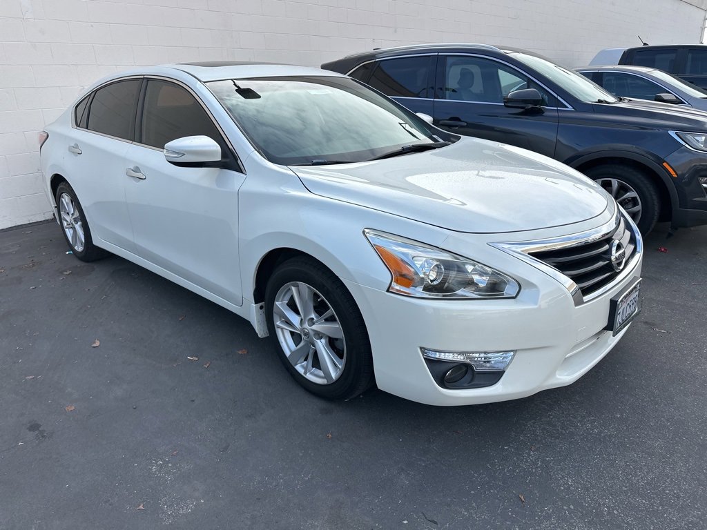 Used 2015 Nissan Altima SV with VIN 1N4AL3AP9FC146760 for sale in Cerritos, CA
