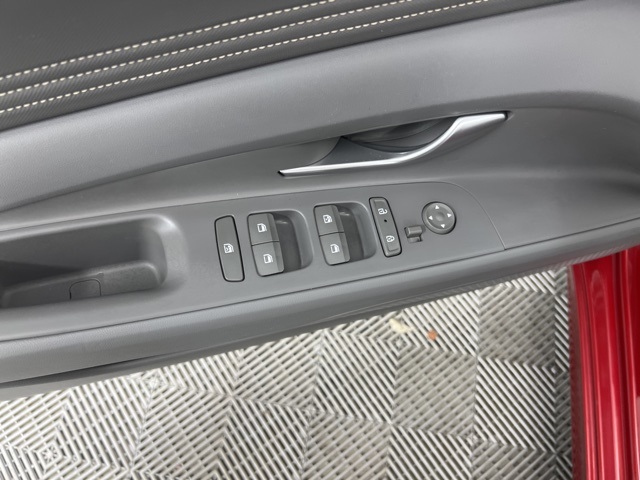 2024 Hyundai Elantra SEL Convenience photo 13