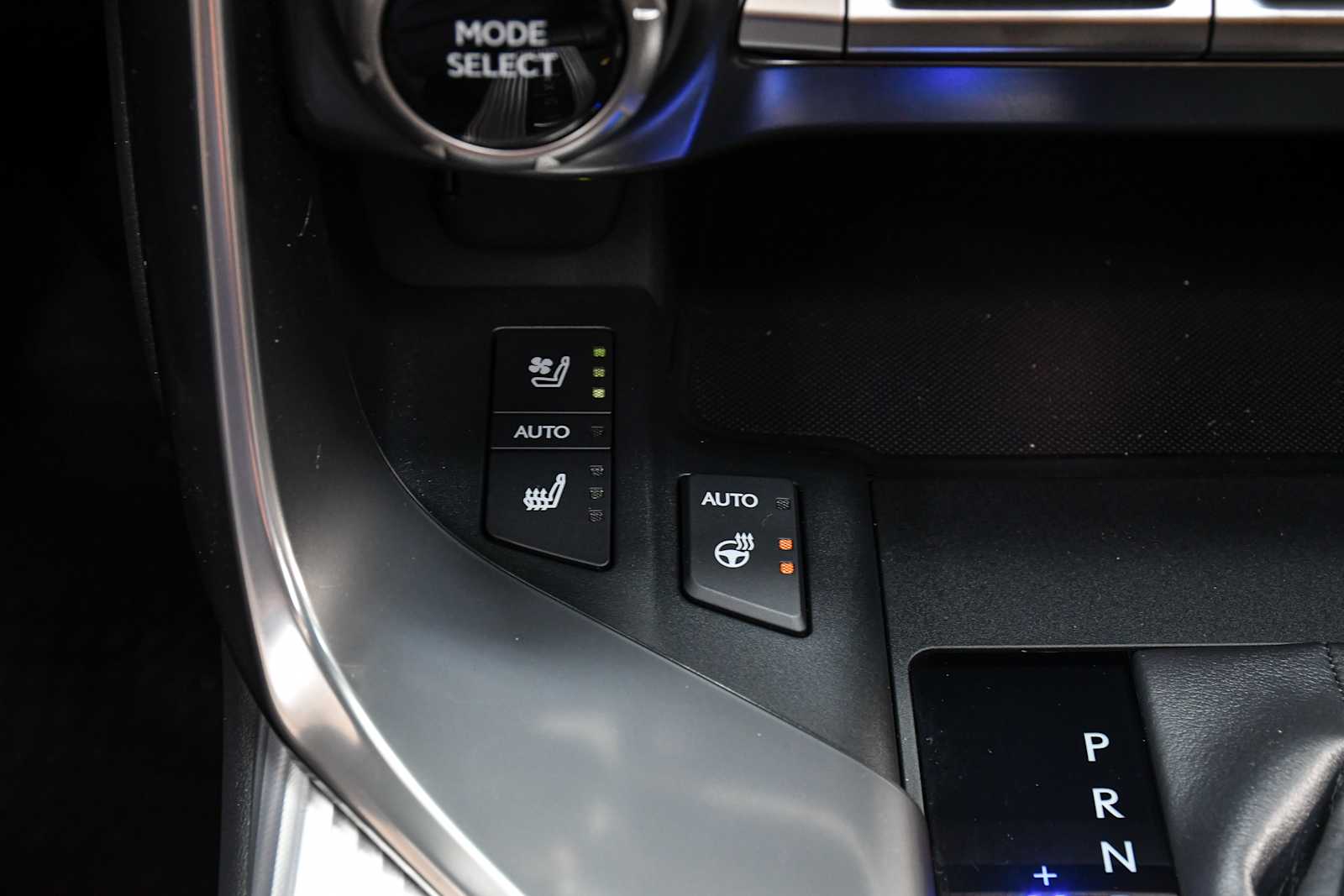 2025 Lexus LX 600 F SPORT photo 20