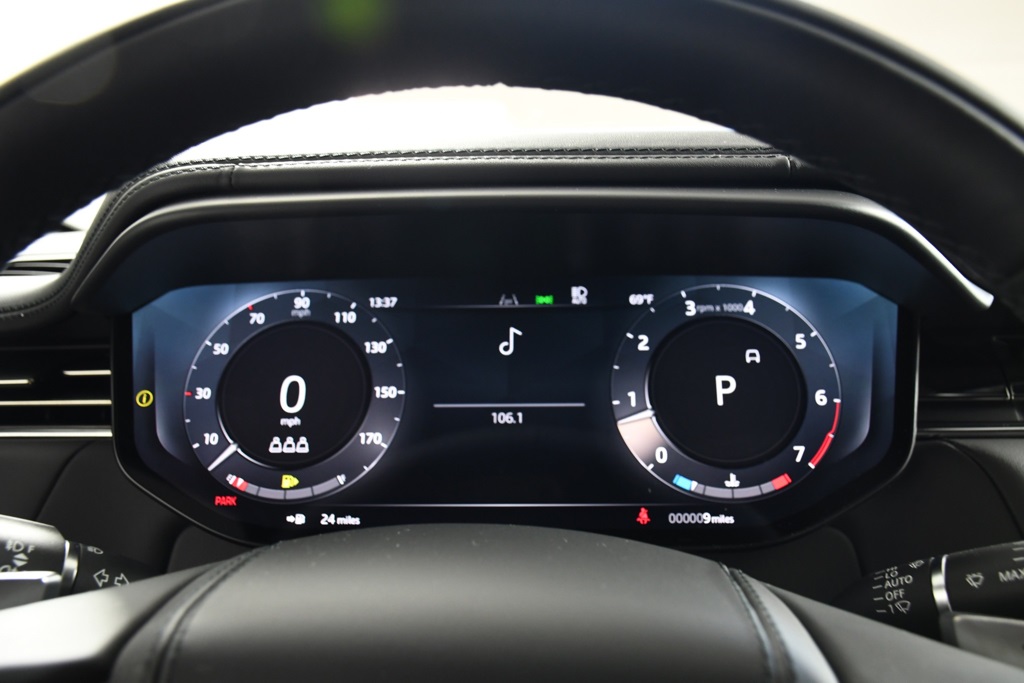 2025 Land Rover Range Rover Sport SE photo 29