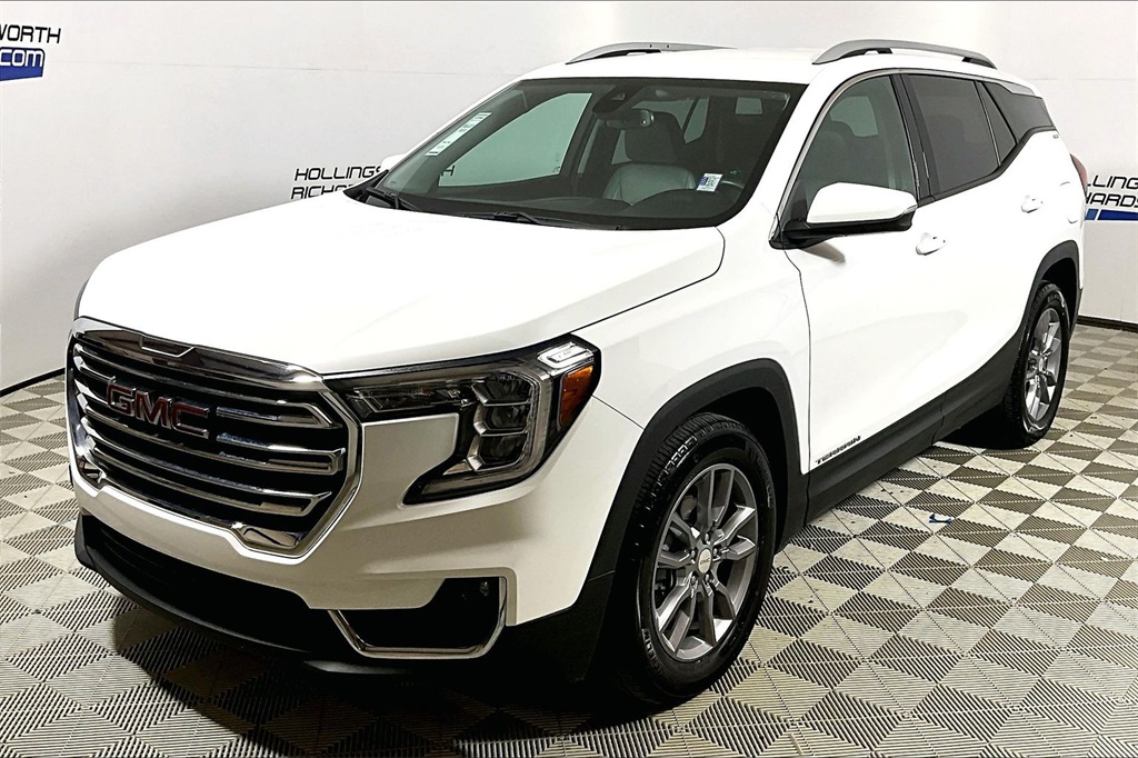 2024 GMC Terrain SLT's photo