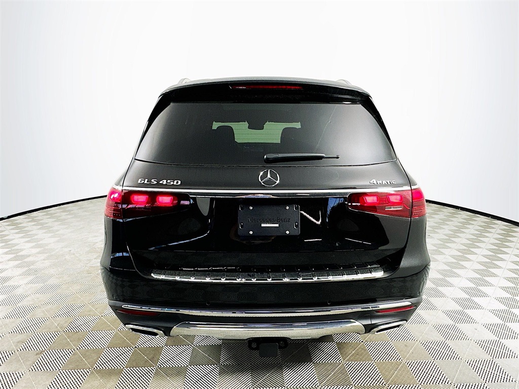 2025 Mercedes Benz GLS 450 4MATIC photo 3