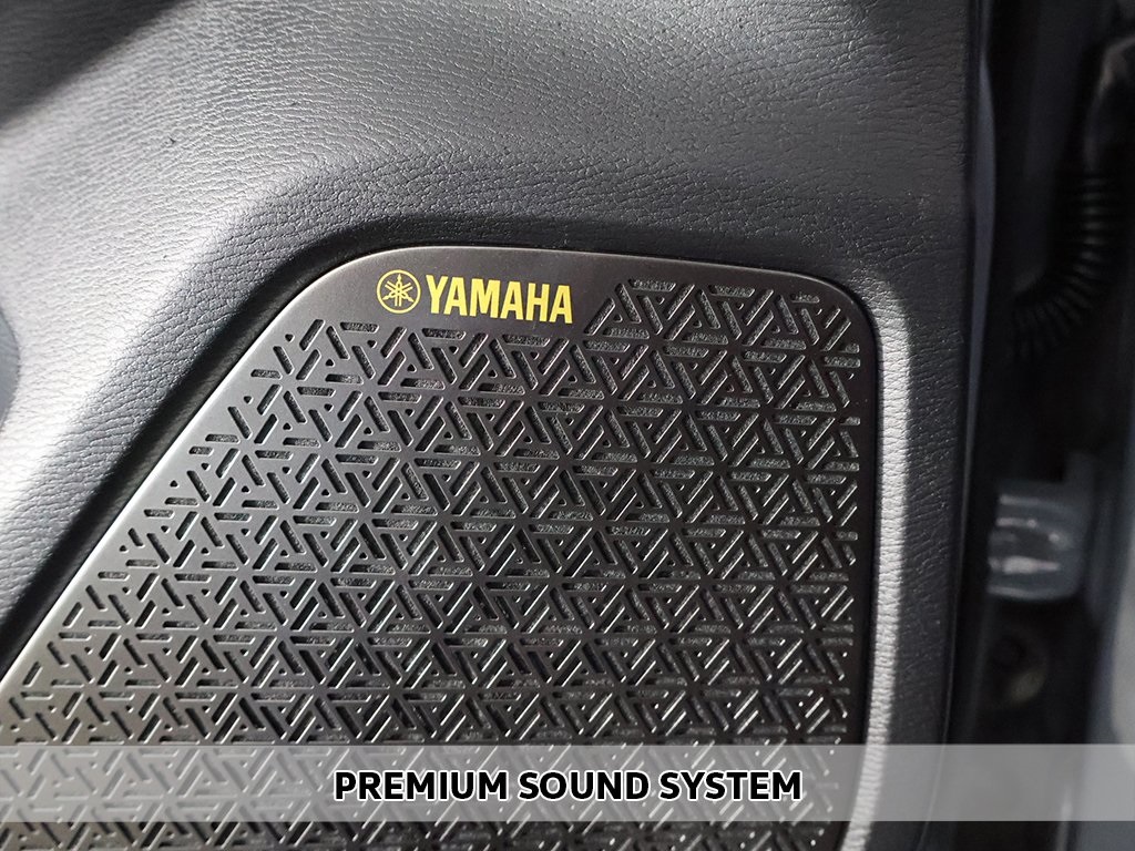 2025 Mitsubishi Outlander SEL photo 4