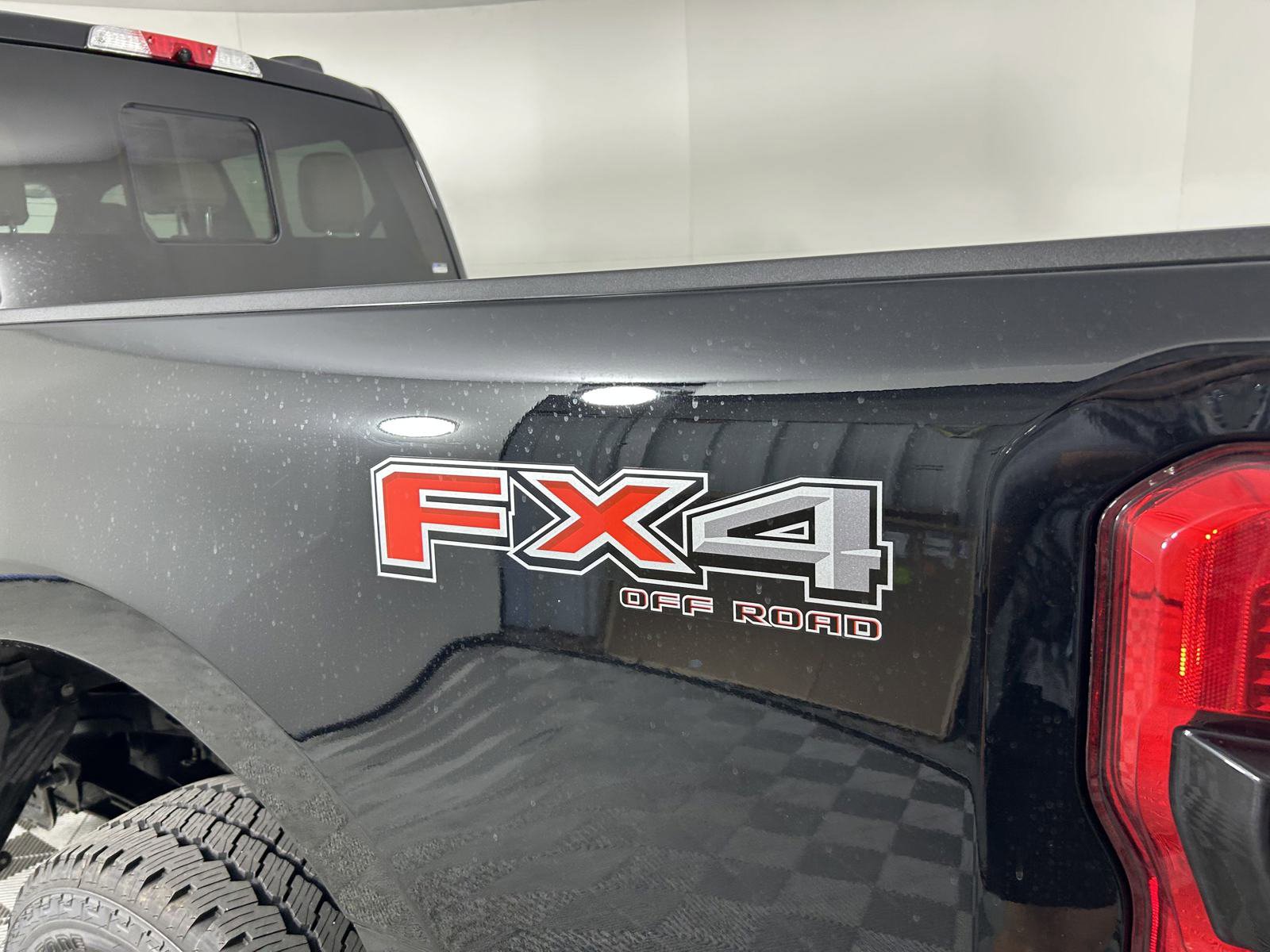 2025 Ford F-250 photo 11