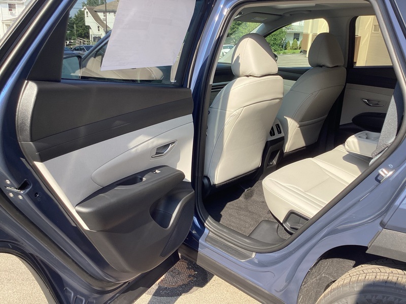 2025 Hyundai Tucson SEL Convenience photo 18