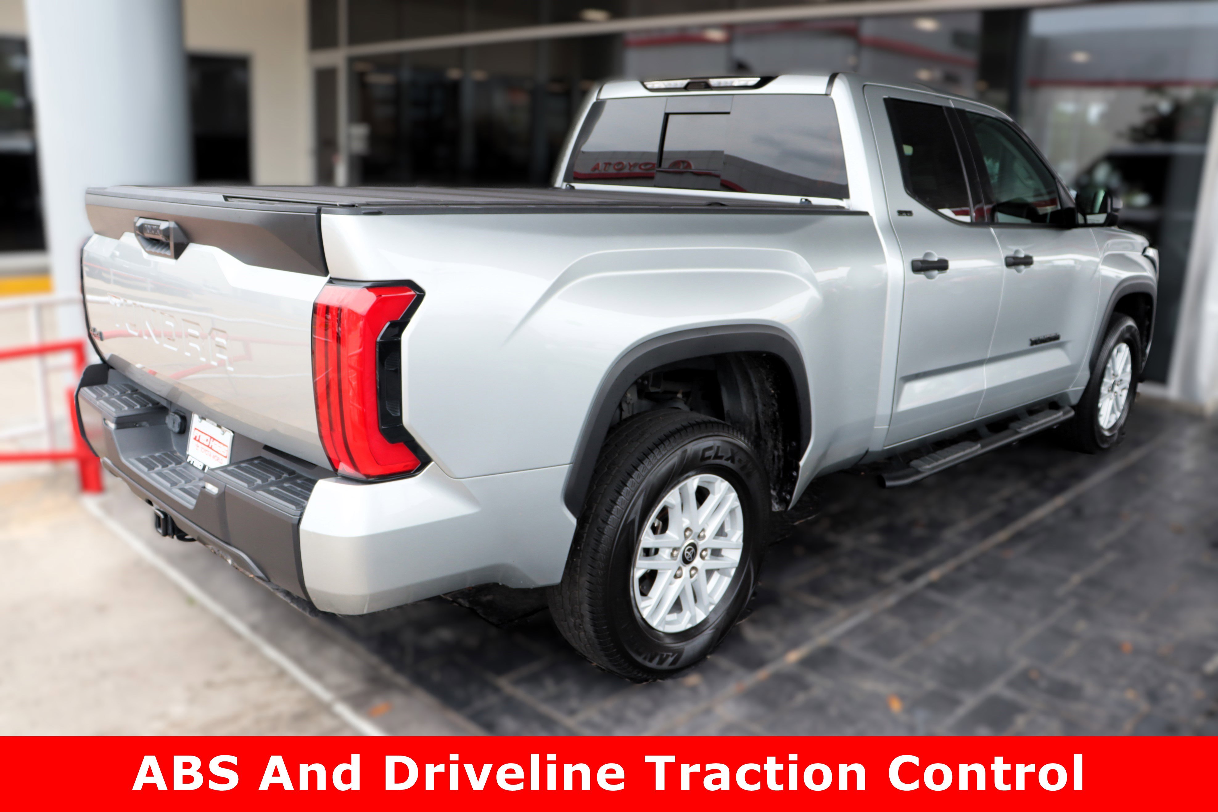 2022 Toyota Tundra SR5 Double Cab photo 10