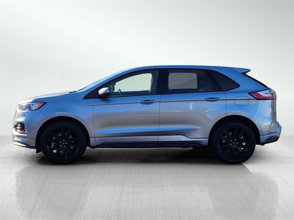 2024 Ford Edge ST photo 5