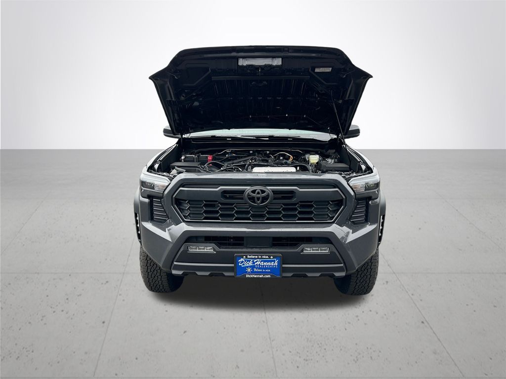2025 Toyota Tacoma TRD Off-Road 4x4 Double Cab photo 4