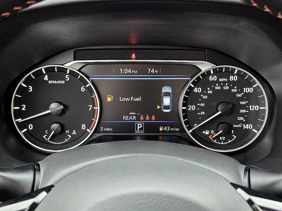 2025 Nissan Altima SR photo 17