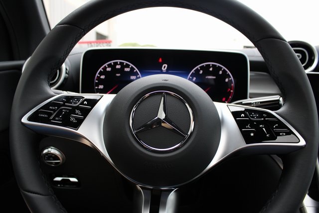 2024 Mercedes Benz GLC 300 4MATIC photo 11