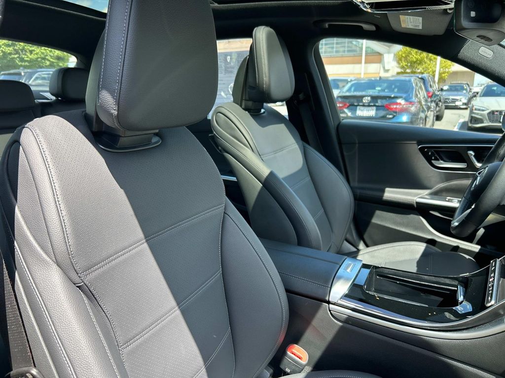 2024 Mercedes Benz C 300 4MATIC photo 23