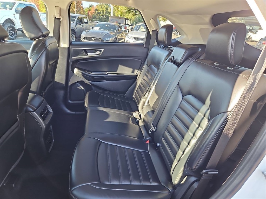 2024 Ford Edge SEL photo 23