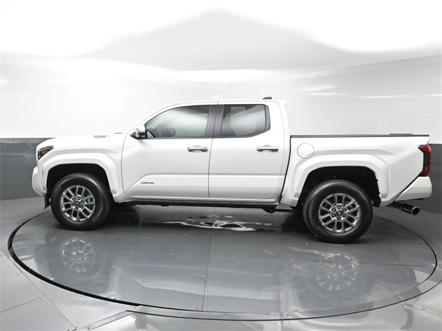 2024 Toyota Tacoma Limited 4x4 photo 4