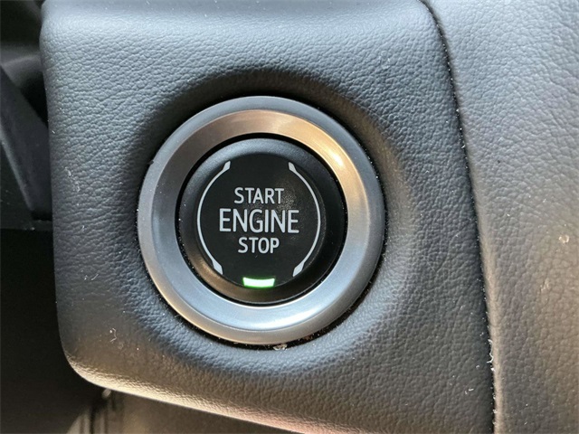 2022 Gmc Yukon XL AT4 photo 17