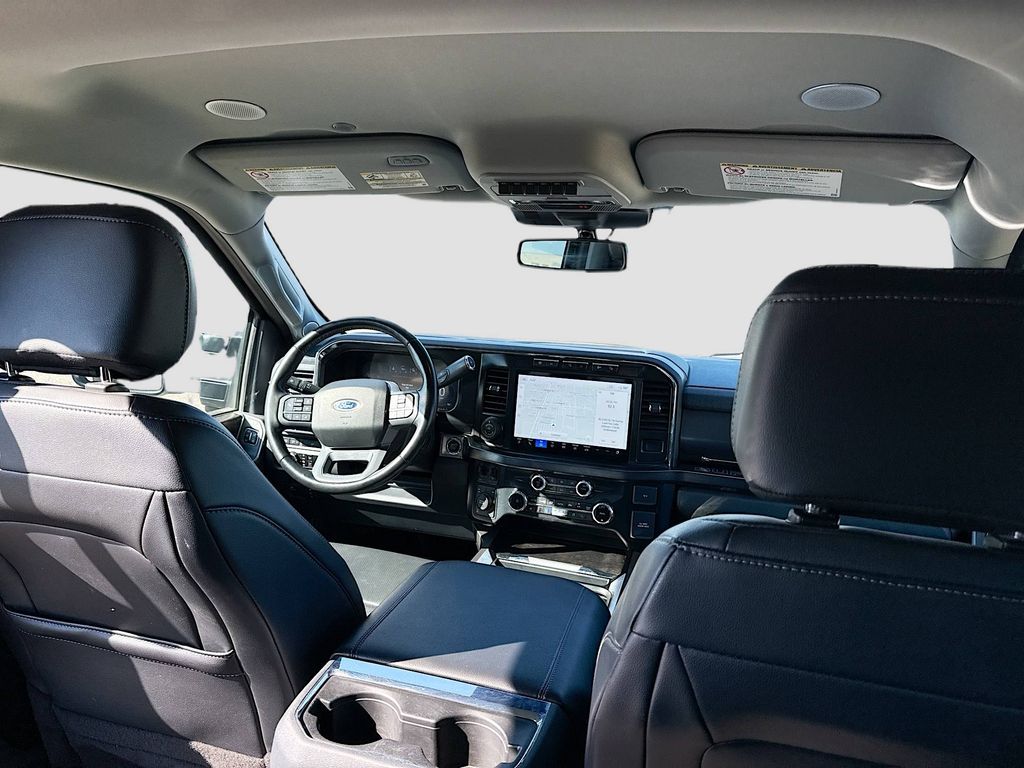 2023 Ford F-250 Lariat photo 24