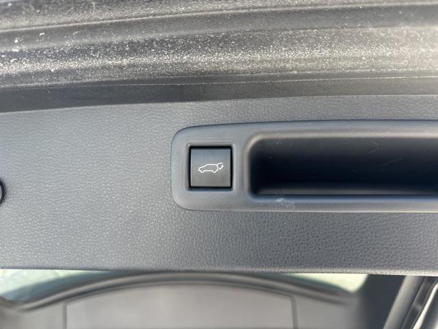 2024 Toyota Highlander LE photo 15