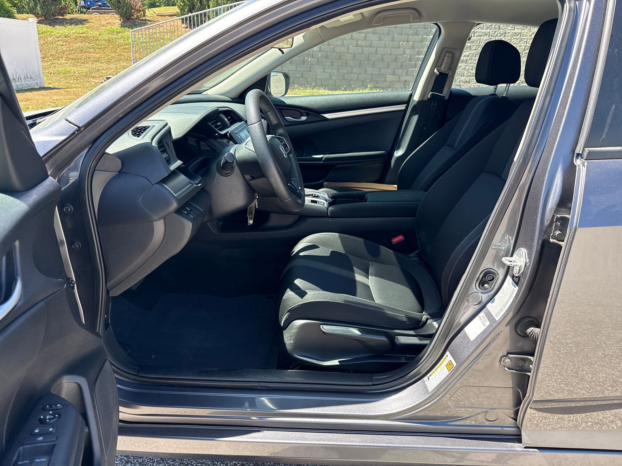 2021 Honda Civic LX photo 4