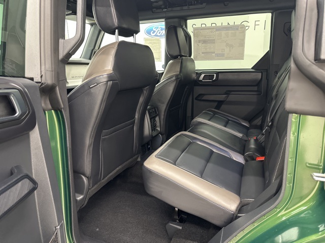 2025 Ford Bronco Outer Banks photo 34