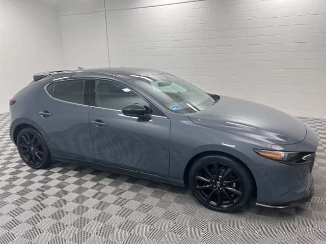 2021 Mazda Mazda3 Premium Plus photo 4
