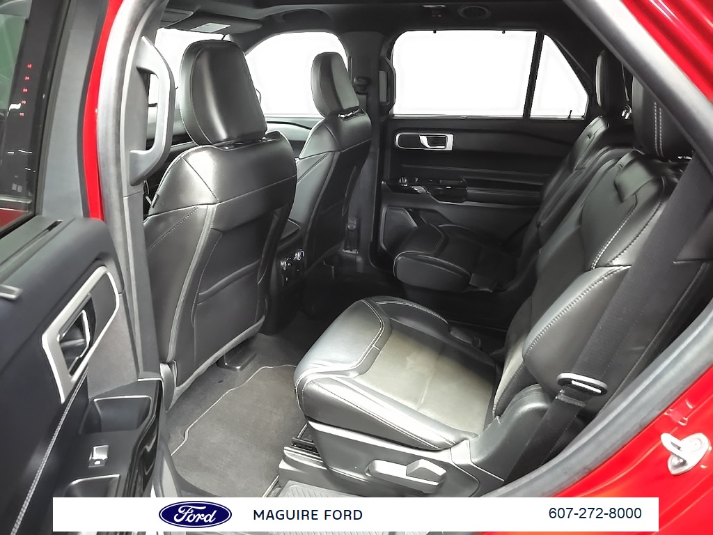 2022 Ford Explorer ST photo 30