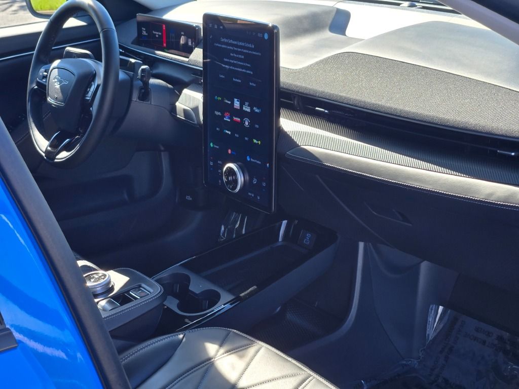 2024 Ford Mustang Mach-E Select photo 6